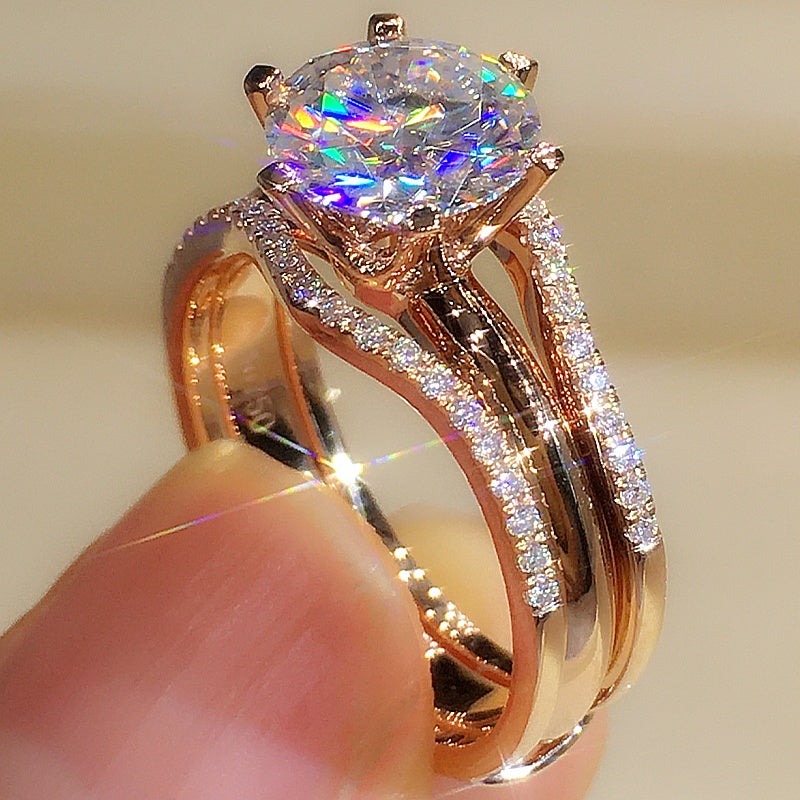 Luxury 18K Gold Moissanite Set
